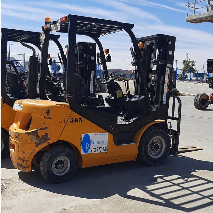 Carretilla elevadora industrial 2500 kg 4,7 m